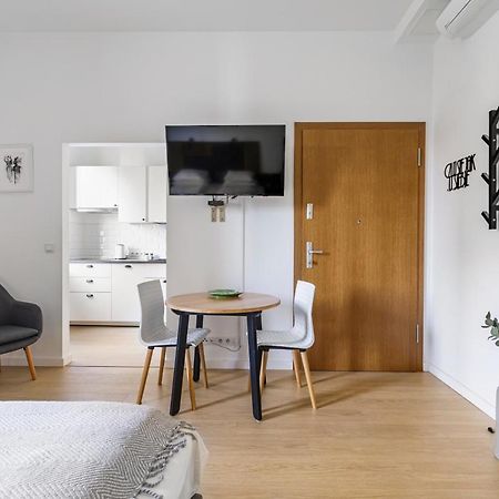 Homewell Apartments Zelazko Poznań Exterior foto